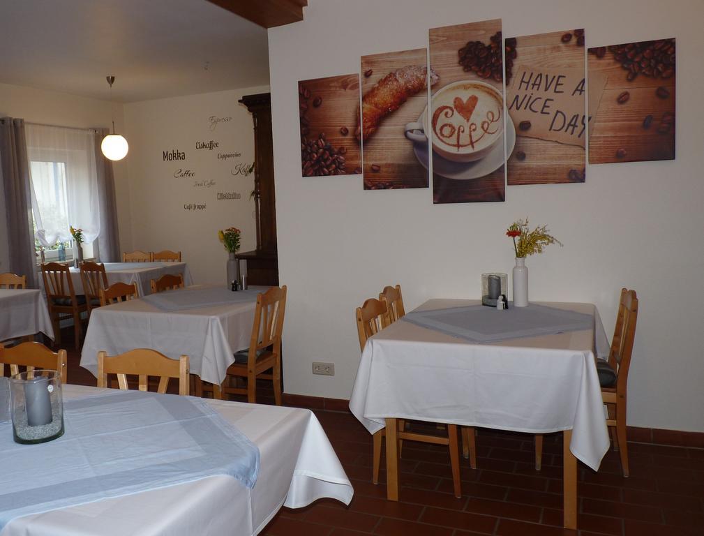 Gaestehaus Bacchus Wachenheim an der Weinstraße Buitenkant foto