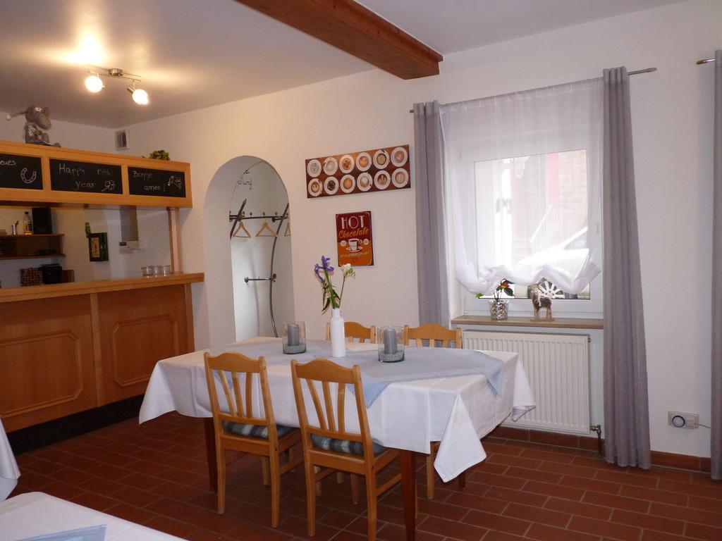 Gaestehaus Bacchus Wachenheim an der Weinstraße Buitenkant foto